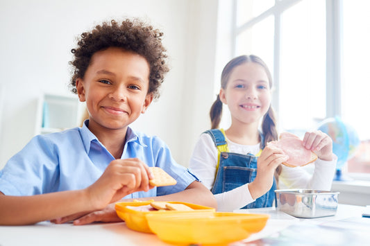 Snacks inteligentes para niños: cómo mantener su energía y concentración en la escuela